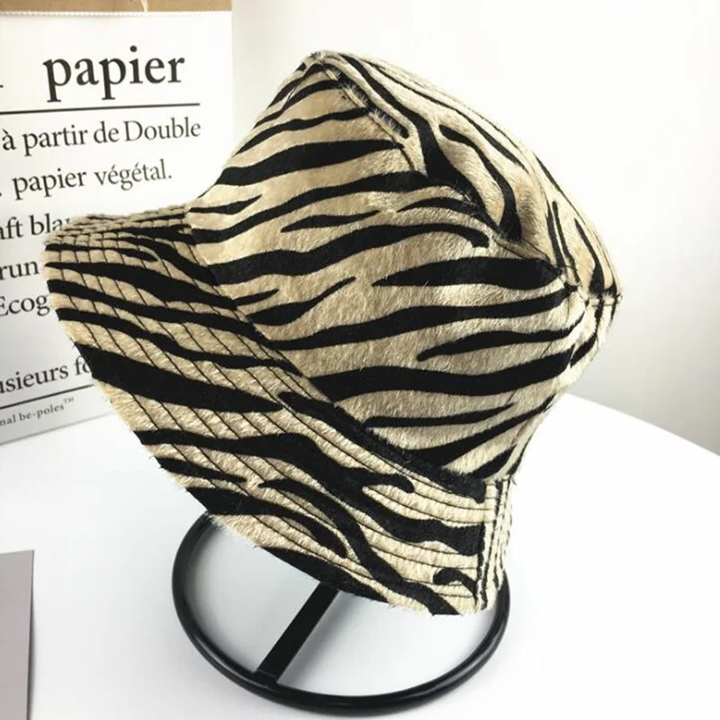 

2018 Fall Winter Warm Foldable Knitted Leopard Zebra Bucket Hat for Women Fisherman Hats Floppy Sun Protection Warm Caps H3