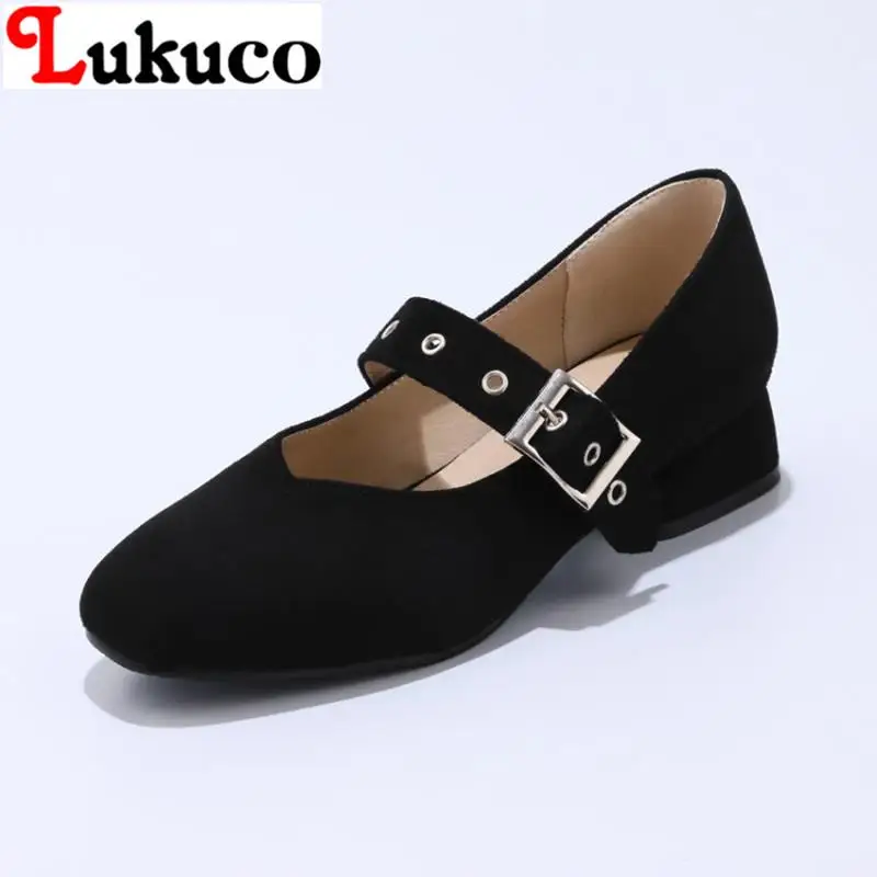 

2018 NEW SALE Lukuco LEISURE women shoes pure color super large size 43 44 45 46 47 48 low heel with rivets design free shipping