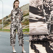 135 см шириной 12 мм змеиной кожи печати шелк крепдешин ткань для Летняя блузка длинные и короткие штаны рубашка одежда D946