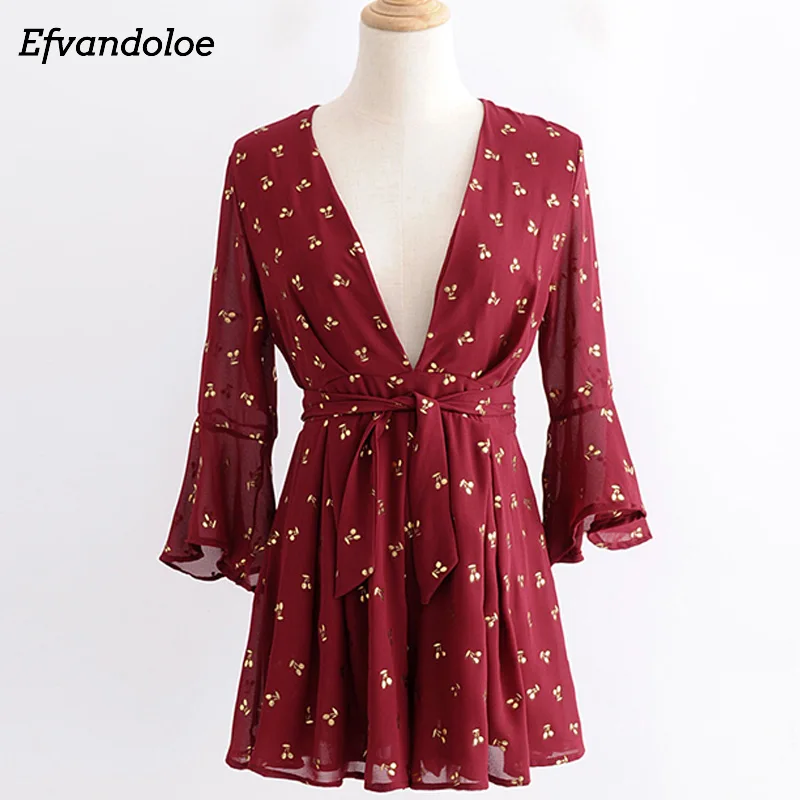 Женский комбинезон Efvandoloe красный с коротким рукавом и глубоким треугольным