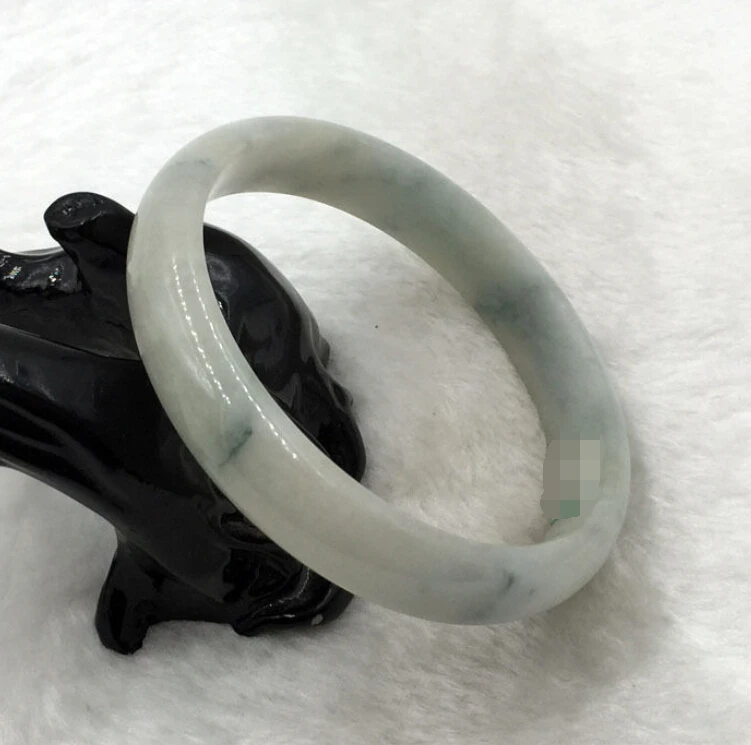 

0179 Beautiful Natural Green Jadeite Jade Gems Bangle Bracelet