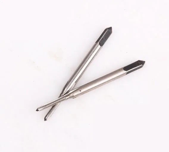 1pc  4mm M35 HSS-CO Metric Right Hand Tap M4x0.7mm Pitch For Stainless Steel