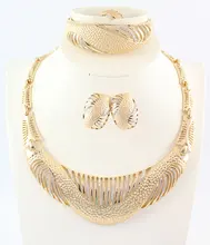 África Dubai Sistema de La Joyería Para Las Mujeres Oro/Cristal Plateado del Collar Pendiente Del Collar Del Brazalete Fino Anillo Establece Partido Traje Últimas