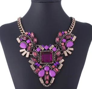 

Jewelry Fashion 4 Colors Wholesale brand Vintage Rinestones Bib Statement Necklace For Woman necklaces & pendants Gift