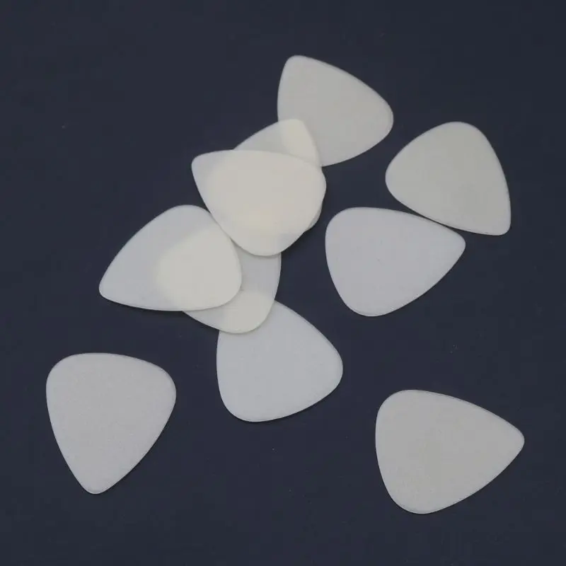 

Heart Shape 0.71mm Luminous Picks for Ukulele Acoustic Guitar Parts