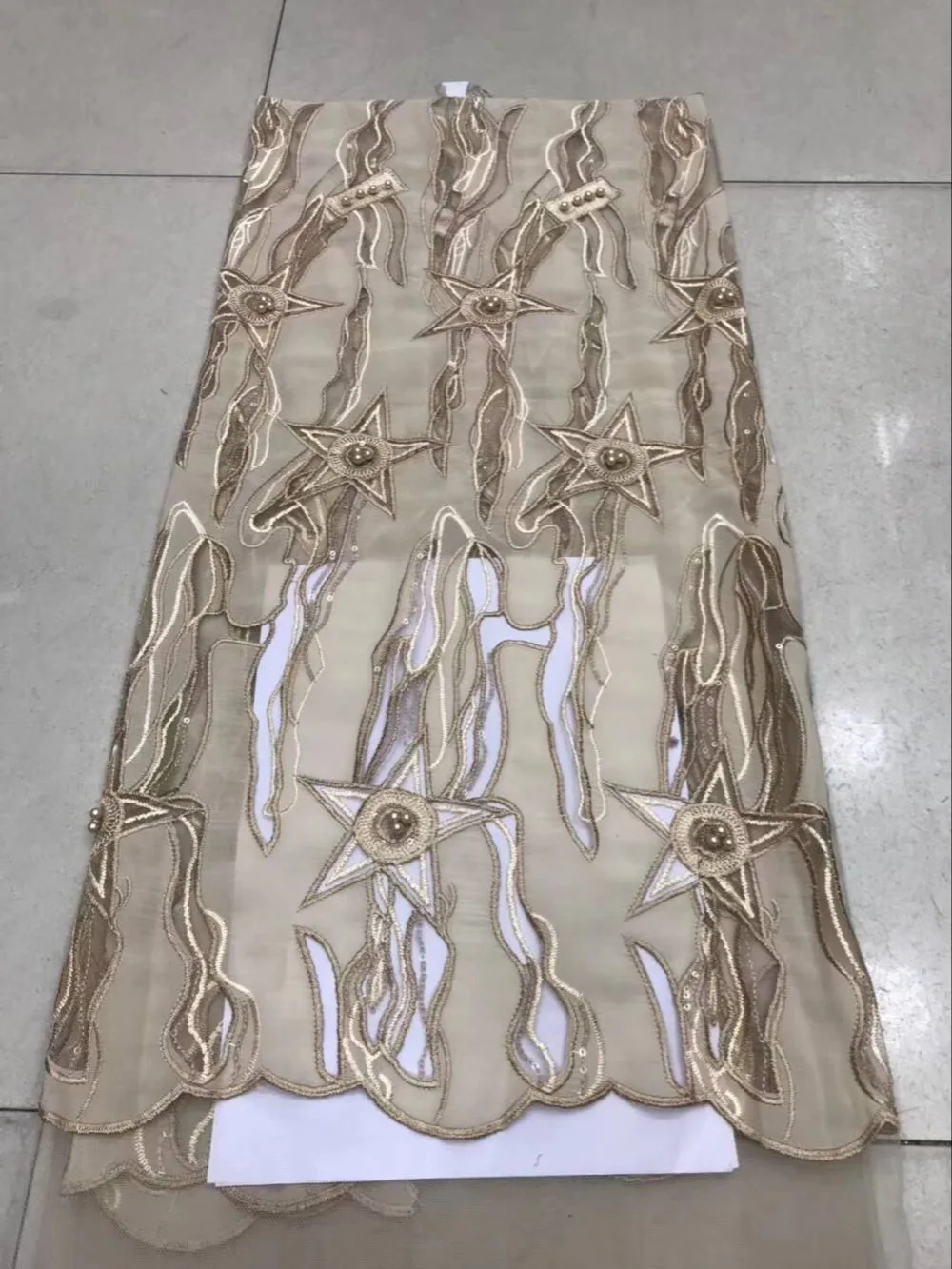 

African Tulle Lace Fabric 2018 Hot selling African French High Quality With beaded Nigerian for women wedding or dress retail