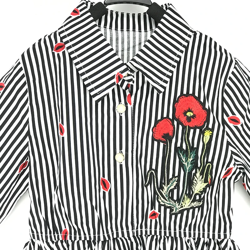 Розничная продажа 1 шт. бренд Дизайн детская одежда для девочек весна и осень с вышитыми цветами красные губы рубашка девушки дети черный