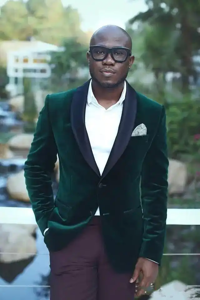 Black suit with emerald green shirt Clearance