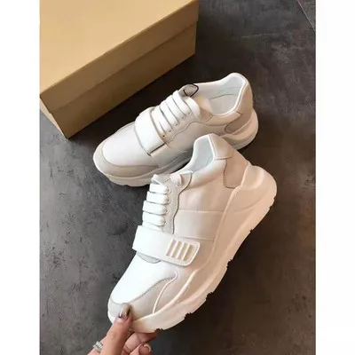 

Woman brand casual shoes 2019 new shallow mouth lace leather round head height increase designer luxury women's sports shoes