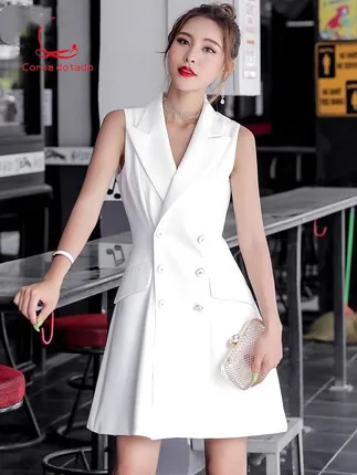 

The long version of the dress is the Korean version of the new spring 2019 women's fashion slim style