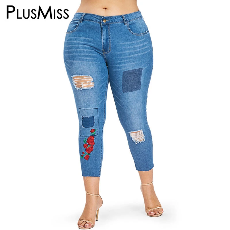 plus size distressed jean capris