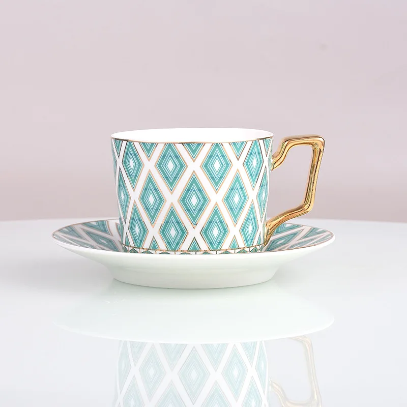 Nordic стиль кофе чашки чайная чашка с блюдцами и ложкой комплект элегантный напиток High End Bone фарфоровые чашки Прямая