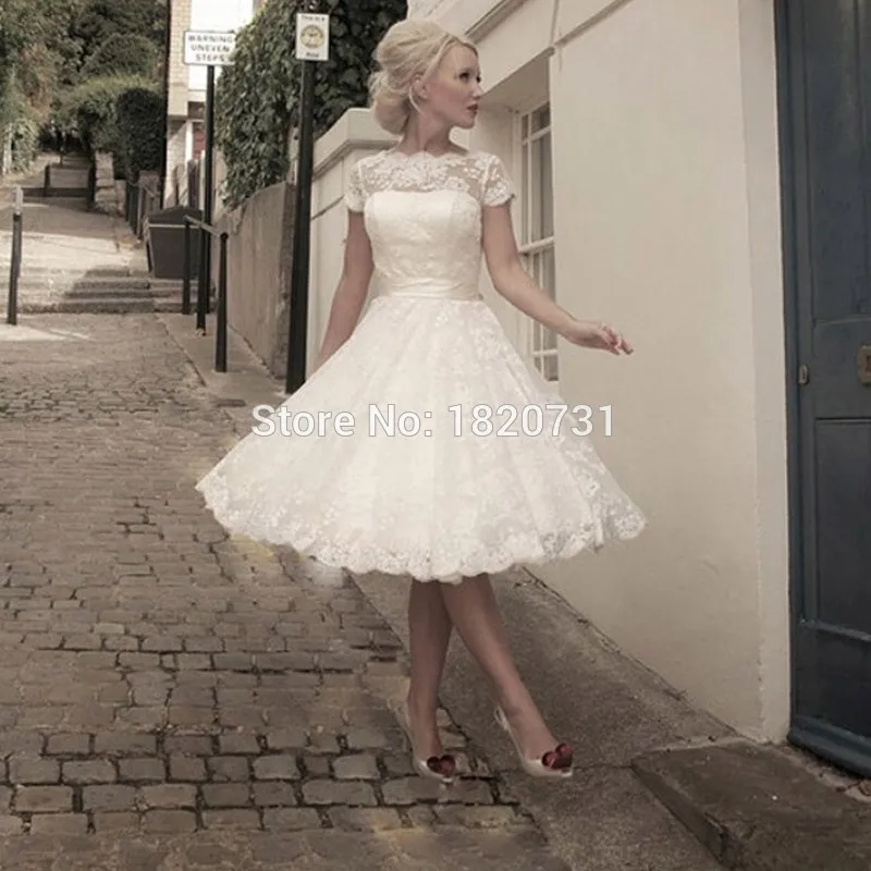 Vestidos-de-Novia-Cheap-See-through-Pretty-Appliques-Plus-size-Scoop-Knee-Length-Lace-Short-Wedding (2)