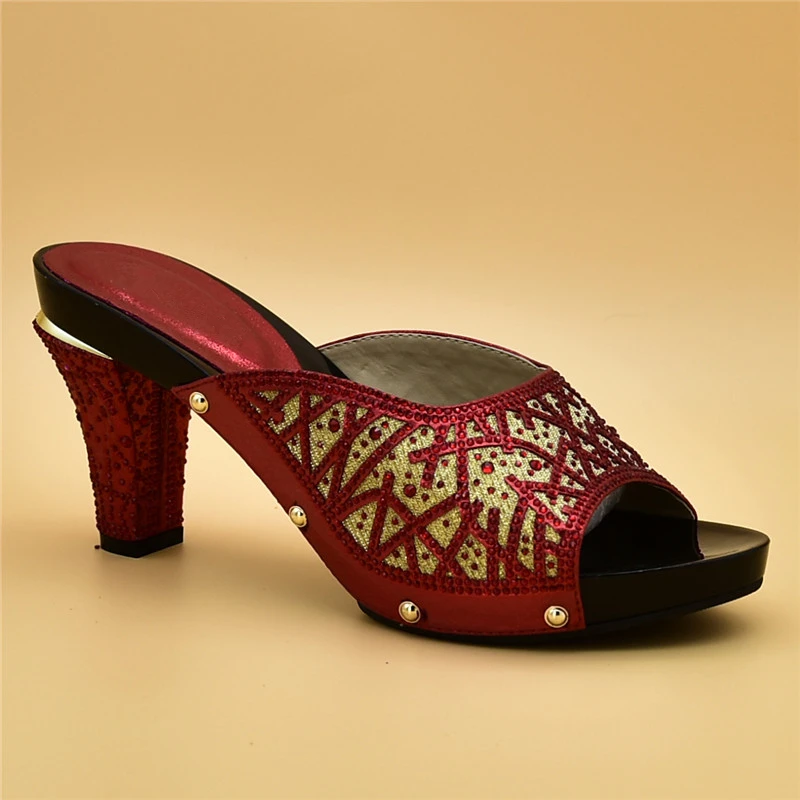 Последняя дизайнерская женская обувь роскошные в африканском стиле; свадебные туфли, украшенные стразы; женские Босоножки на каблуке без застежки; Вечерние