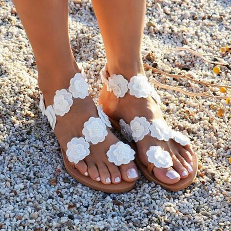 2019 الصيف النساء الصنادل الحلو زهرة بيضاء مسطحة القاع مجموعة السيدات أزياء كبير حجم الأحذية 35-43 الشاطئ المصارع صندل 2019 الصيف النساء الصنادل الحلو زهرة بيضاء مسطحة القاع مجموعة السيدات أزياء كبير حجم الأحذية 35-43 الشاطئ المصارع صندل