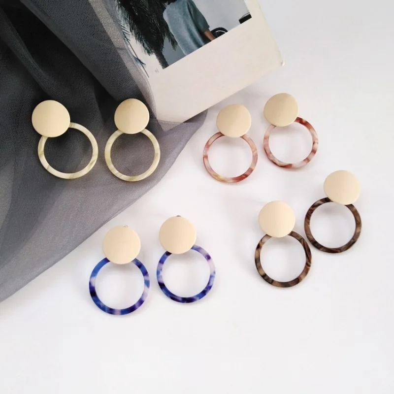 

Korean Female Fashion Creative Resin Geometry Round Earrings Women Girl Simple Personality Temperament Jewelry Accessories