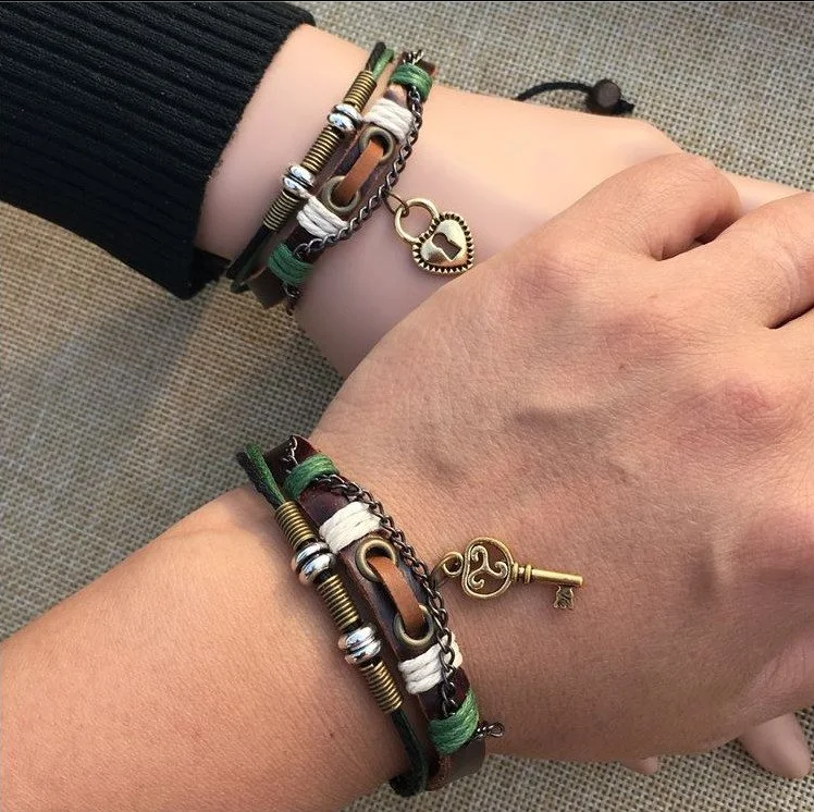 

Poshfeel 2PCS/Set Couple Leather Bracelets for Lovers Key Lock Charm Bracelets & Bangles MBR180006