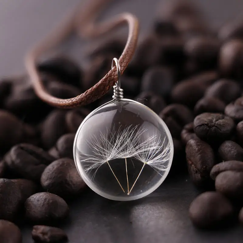 

Simple Healing Terrarium Crystal Glass Ball Dried Flower Dandelions Pendant Women Wish Floating Locket Transparent Necklace