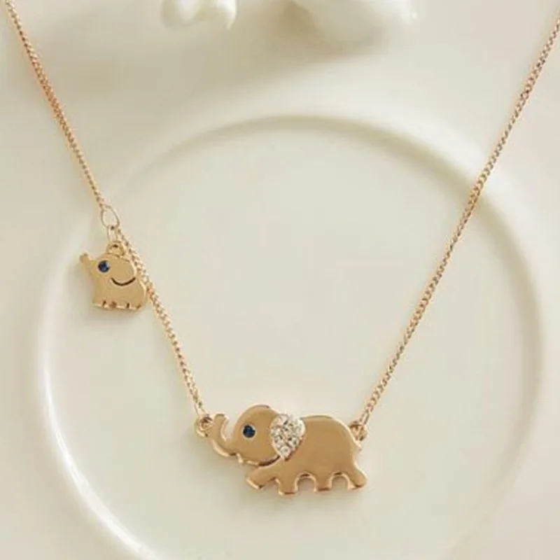 

Good Luck Gold Double Elephant Stroll Design Pendant Necklace Crystal Chain Chocker Necklace Punk Statement Necklace For Women