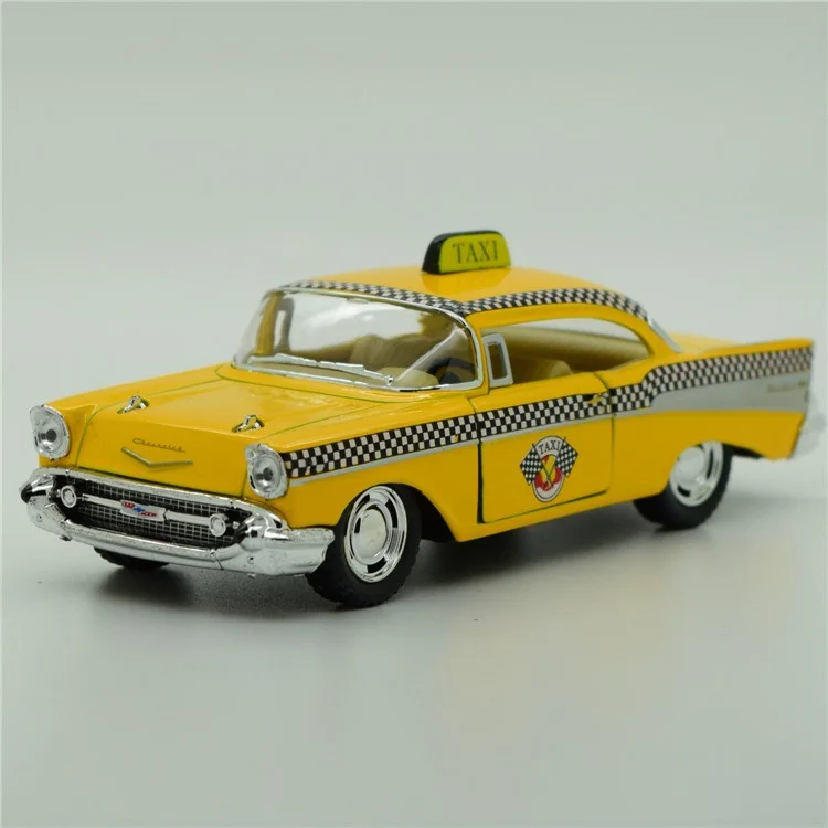 Высокая имитация изысканных литых и игрушечных автомобилей: KiNSMART автомобильный Стайлинг 1957 Chevrolet Bel Air Police CCar 1:40 модель из сплава