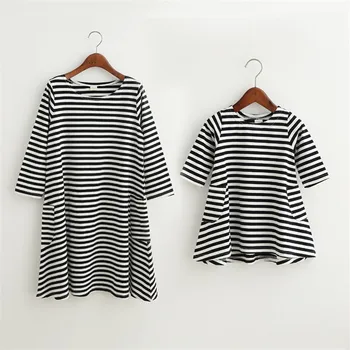

Mother Daughter Children Dress Clothing Fashion Mom And Kids Couple Look Stripe Family Matching Outfits Baby Girls Clothes Dress