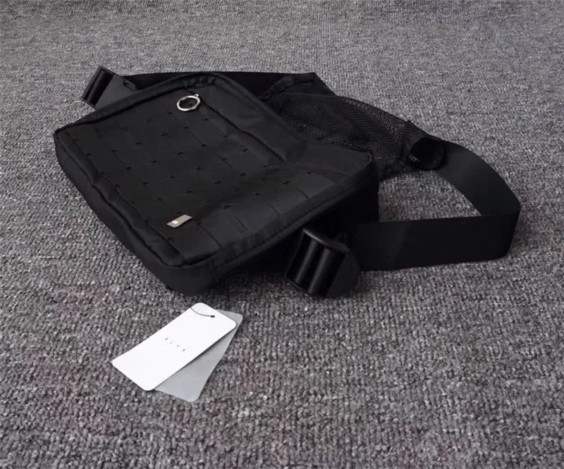 HTB1d2V6XovrK1RjSspcq6zzSXXa0