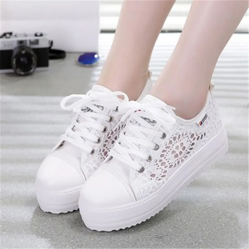 

Large size White /Black Women Shoes Casual Cutouts Lace Female Canvas Shoes Summer Breathable Hollow Floral Platform Flat Shoes