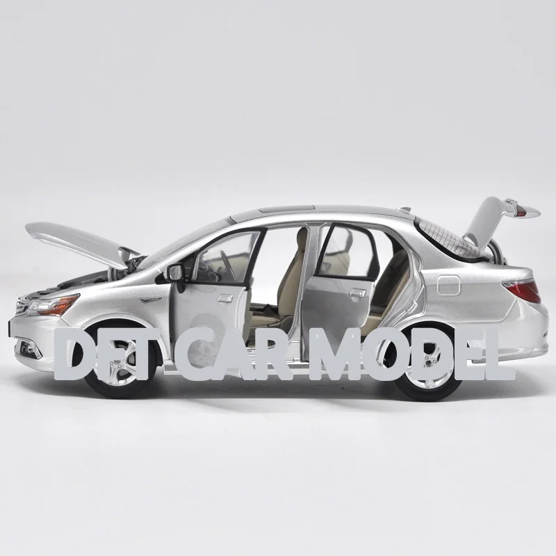 Масштаб 1:18 игрушечные автомобили из сплава linian S1 модель автомобиля Детские