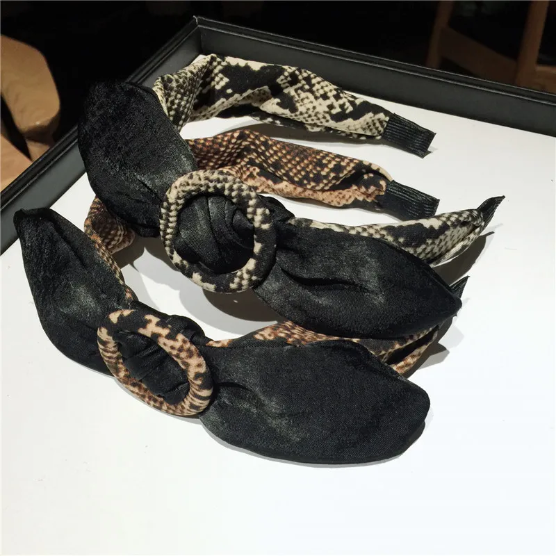 

Korean Style Women Snake Print Hair Accessories Butterfly Headdress Festival Plastic Hair Ties Valentine Headbands for Girls