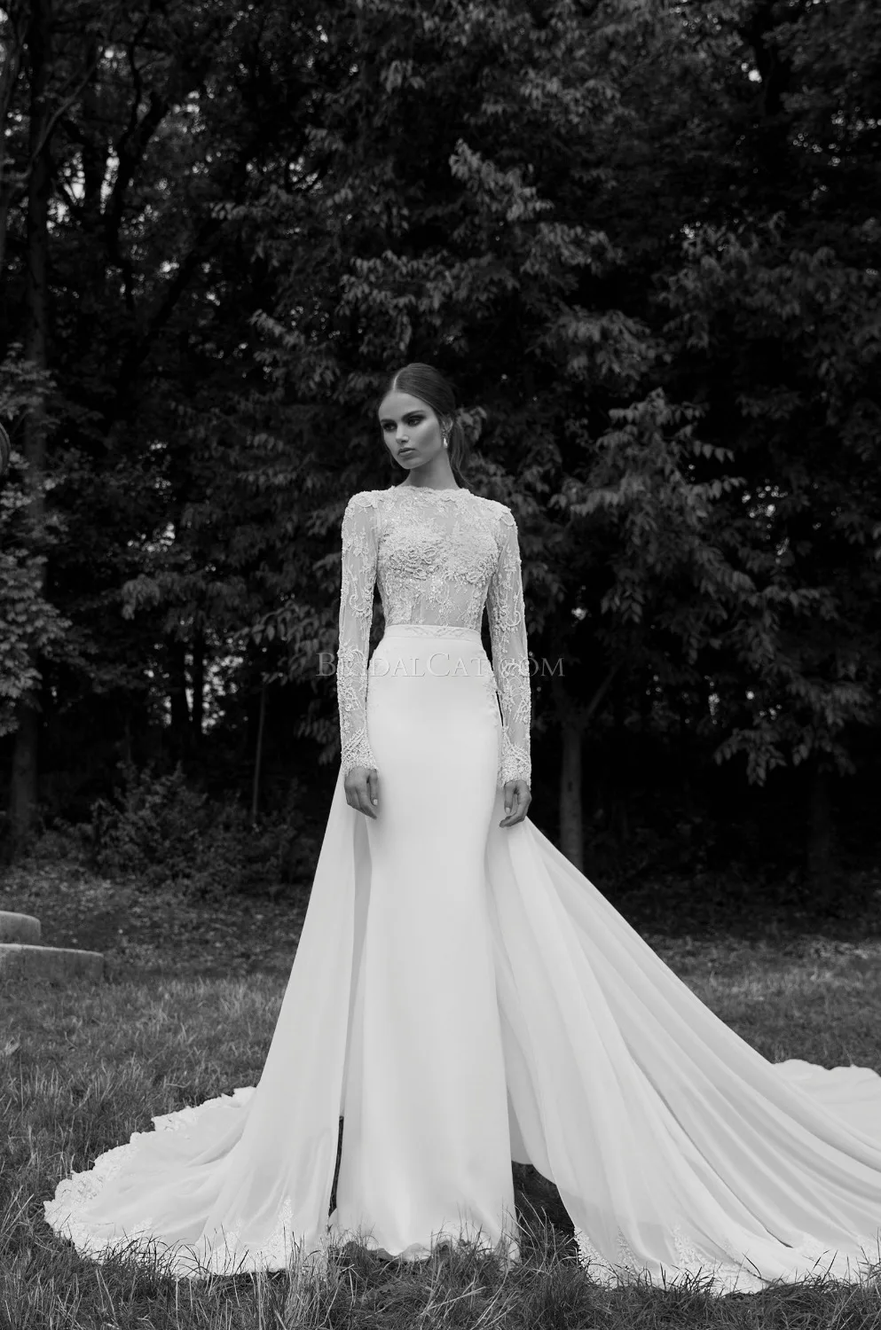 Lace Wedding Dresses 