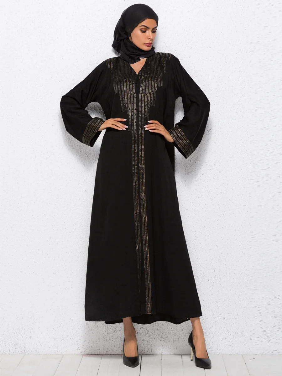 High Quality Middle East Muslim Arab Thin Strips Split Joint Dress Robe