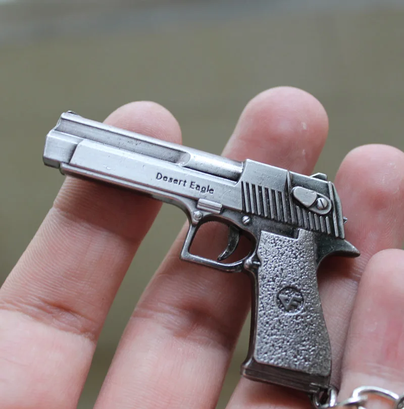 

Counter Strike CS CF Imitation guns Desert Eagle Keychain Guns Keychain Key ring Chaveiro Jewelry Souvenirs Gift For Men