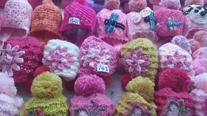 2017 для девочек ручной работы зимние шапочки крючком amhat крышка Баррет шапка Skullies 22 шт./лот смешанный цвет стиль #3702