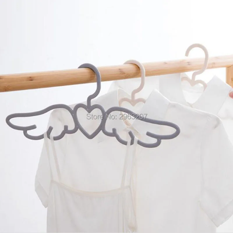 

100pcs Fly Angel Plastic Clothes Shirts Hanger, Cute Pretty White Grey Loving Heart Scarf Underwear Dress Hanger Rack