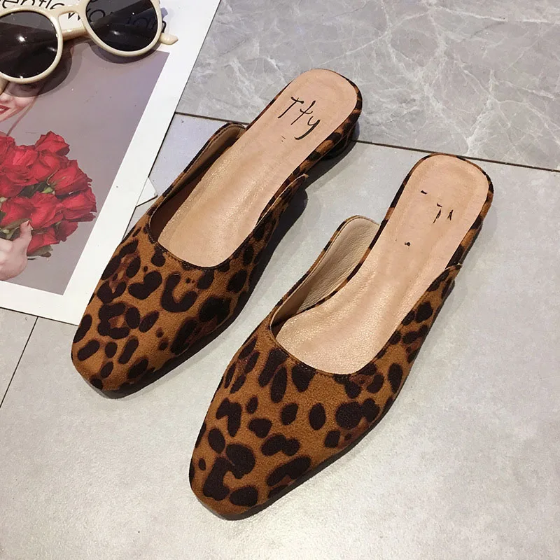 The new Korean version of the retro leopard pattern slippers summer flip flops women Women Slippers Mules Shoes womens slippers The new Korean version of the retro leopard pattern slippers summer flip flops women Women Slippers Mules Shoes womens slippers