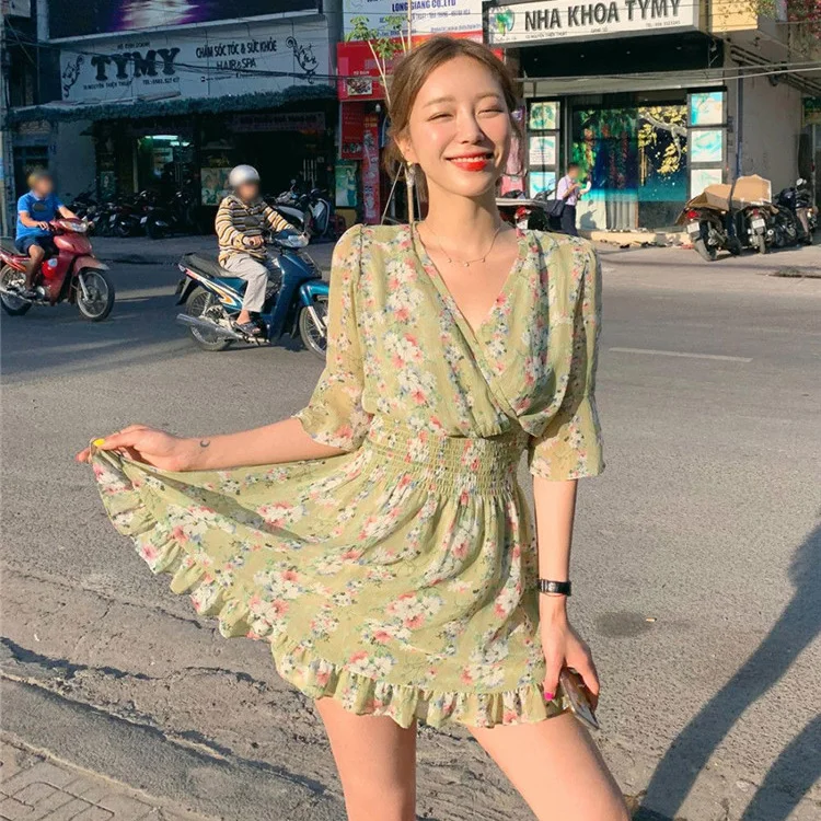 Розовое летнее платье Харадзюку, женское корейское шифоновое платье, Цветочные пляжные женские вечерние платья с рюшами, Элегантные мини зеленые короткие платья с v-образным вырезом Jurken