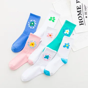

Fashion New Women Socks Creative Personality Cartoon Lovely Female Cotton Sock Flowers Retro Tube Socks Girls Socks