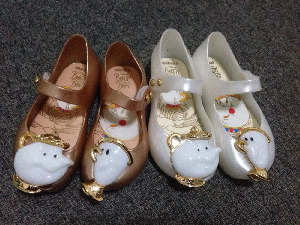 3989708275_666513733