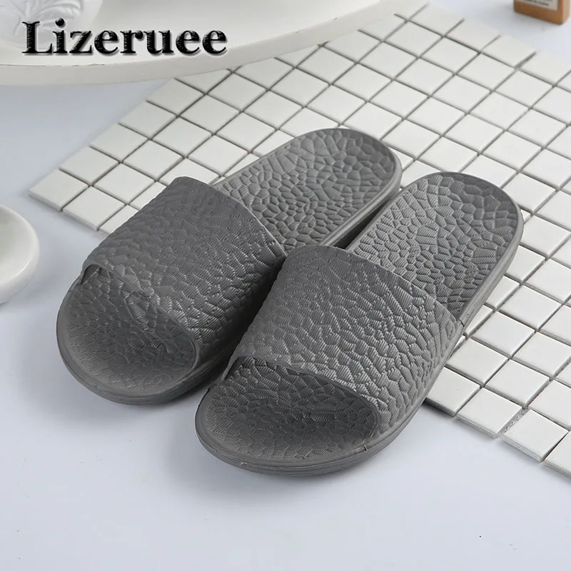 2018 Summer Beach Men Shoes Casual Couple Sandals Slippers Summer Outdoor Flip Flops Flats Non-slip Bathroom slippers Q89