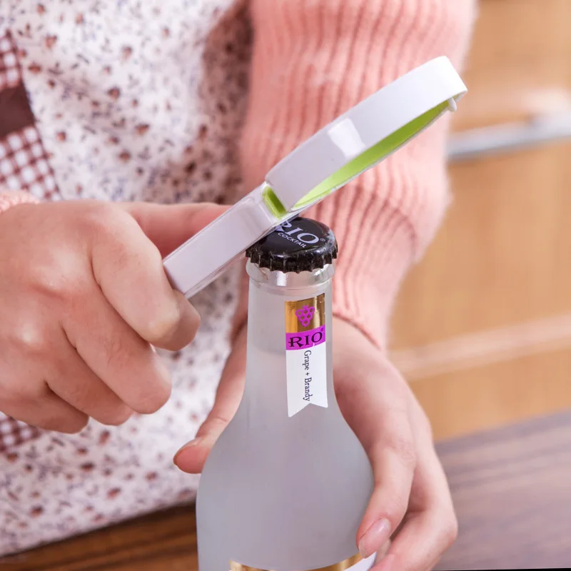 2.2Multi-function three-in-one can opener  Beer beverage bottle opener Creative adjustable can opener