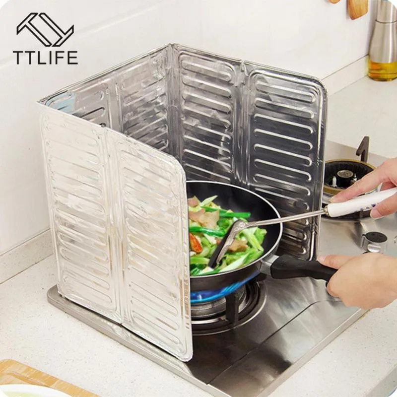 Kitchen Frying Pan Oil Splash Protection Screen Cover Gas Stove Anti Splatter Shield Guard Oil Divider Splash Proof Baffle Tools