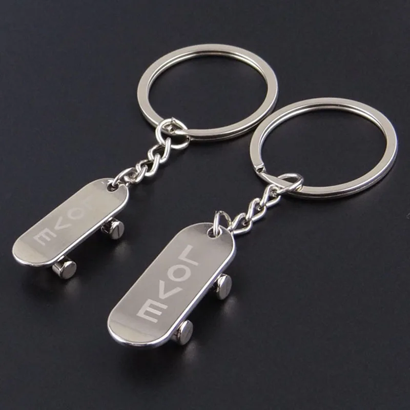 

AudWhale Couple Key Ring Lover Trendy Skater Keyrings For Women And Men Carabiner For Keys