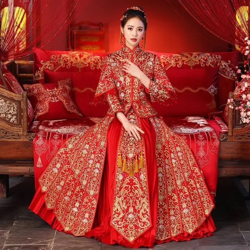 

2018 Red Cheongsam Sexy Qipao Dress Long Dresses Traditional Chinese Bride Robe Oriental Wedding Gowns Women Phoenix Embroidery