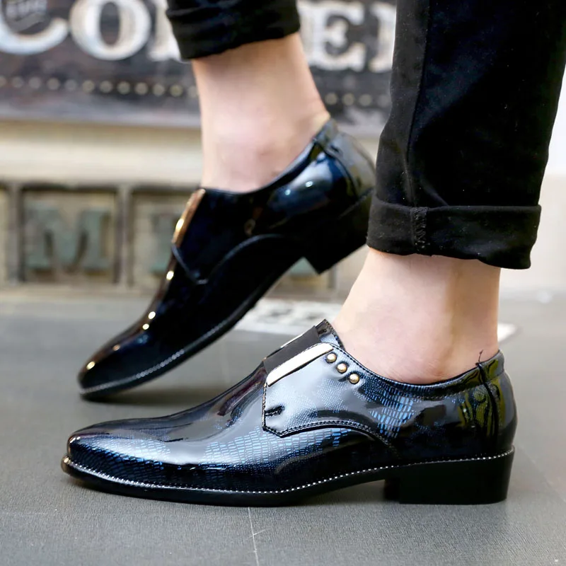 

Hot Sale New Oxford Casual Shoes Men Fashion Men Leather Shoes Spring Autumn Men Flat Patent Leather Men Shoes