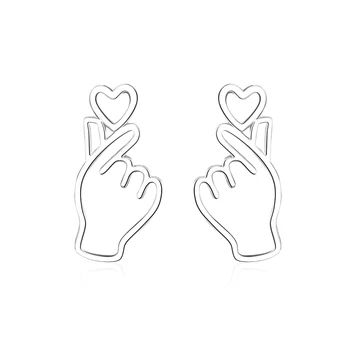 

XIYANNIKE Korea Simple Hollow Hand Studs Earring Cute Heart Earring Fashion Jewelry For Women Wedding Jewelry Gifts New VES7165