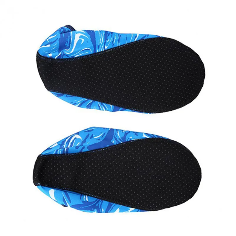 1 Pair الصيف الرياضات المائية الشاطئ أحذية الرجال النساء عدم الانزلاق سريعة الجافة جوارب الغوص التمويه الغوص تصفح سباحة زعانف