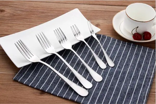

1PC Stainless Steel Fork Dining Fork for Adult Child Dessert Fruit Tableware Fruite Dessert Kitchen Tool Useful Tableware PM 015