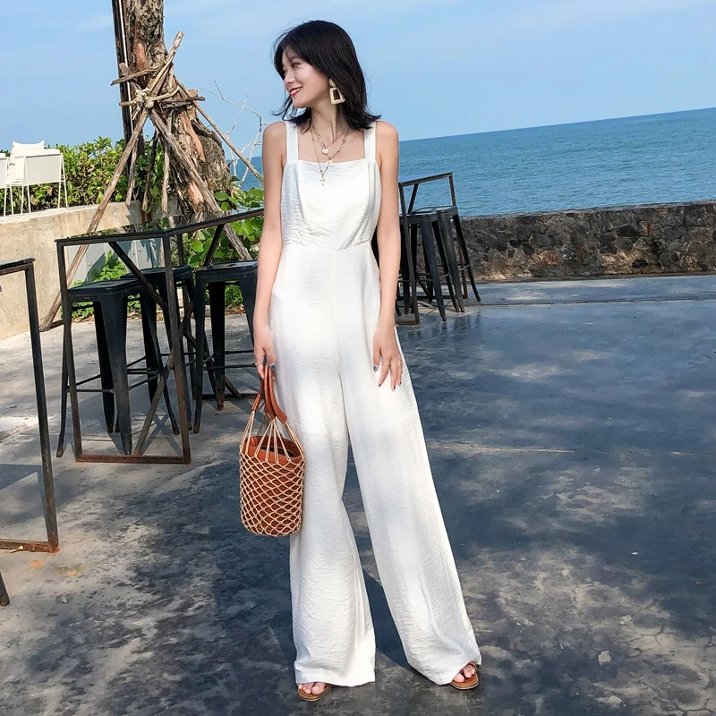 

Real shot casual fashion bohemian halter jumpsuit 2019 new French retro vacation seaside beach jumpsuit
