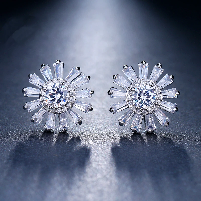 

Bettyue Brand Fashion Charm Personality Three Colors Geometric AAA Zircon Jewelry Stud Earrings For Woman Wedding Party Gift