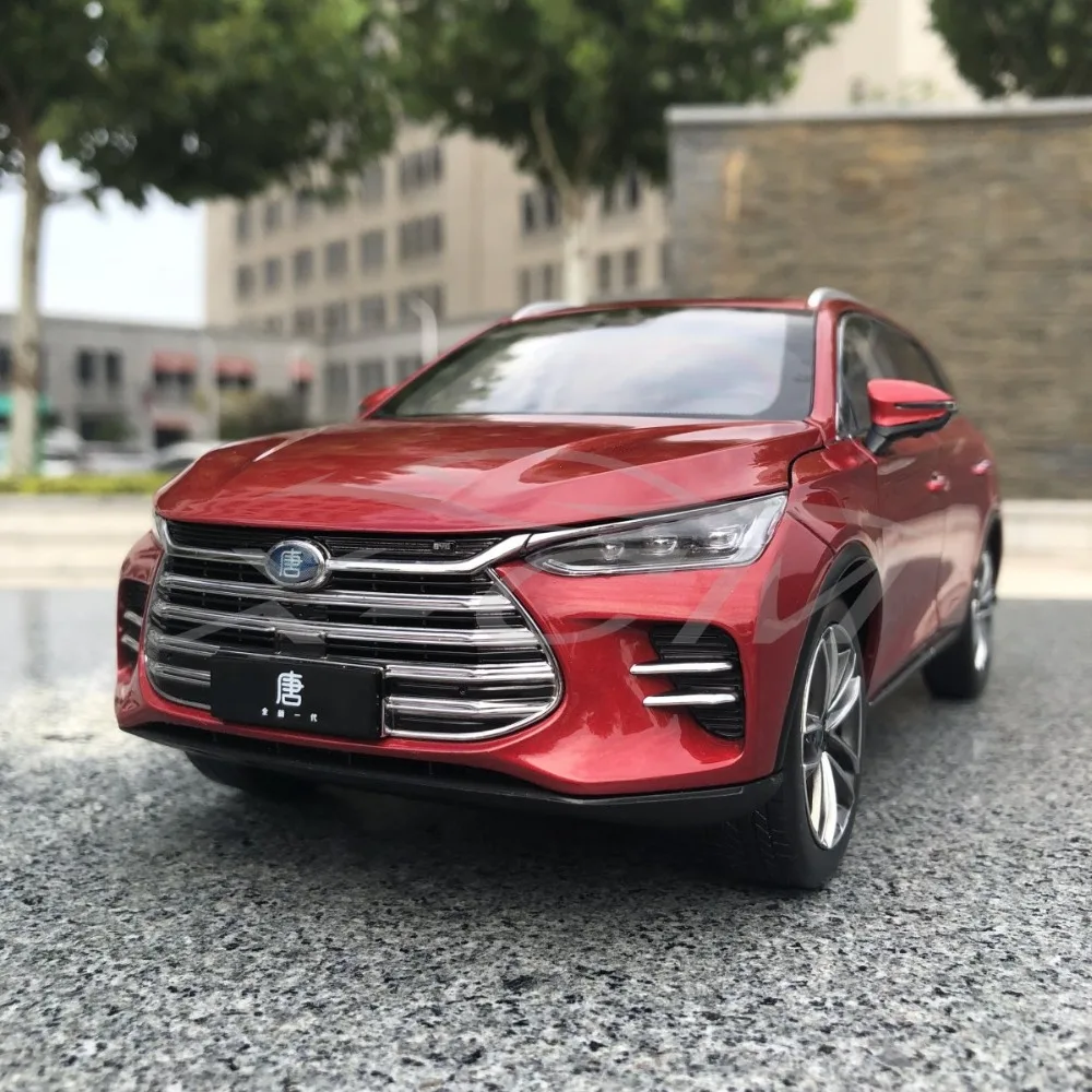 Литья под давлением модели автомобиля BYD все новые Тан 1:18 (красный) + небольшой
